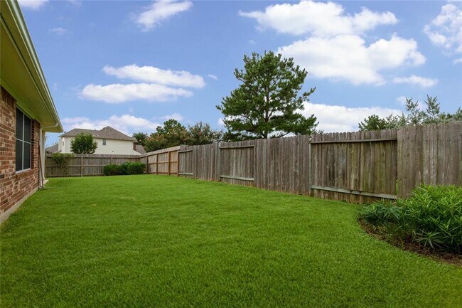 Building Photo - 12130 Piney Bend Dr