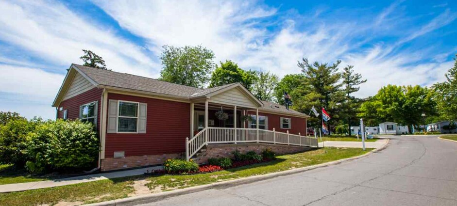 Building Photo - 49477 Au Lac Dr E