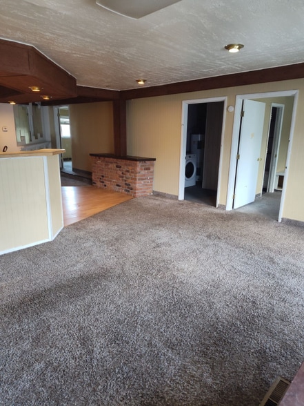 Primary Photo - 3204-3216 Busch St