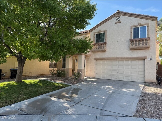 Building Photo - 2425 Island Paradise Ave