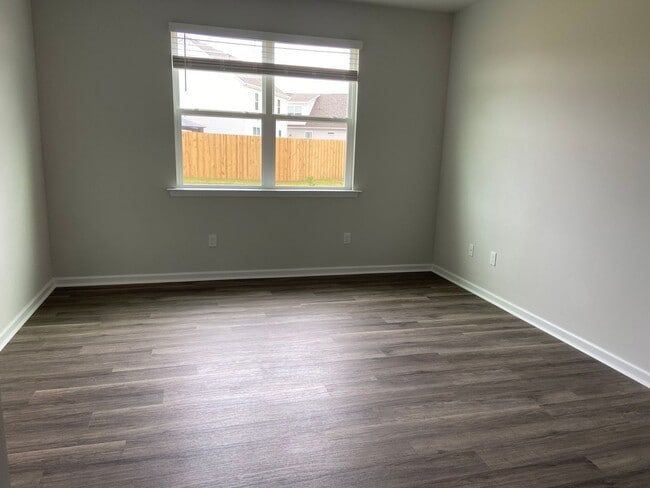 Building Photo - Welcome to your dream home in the heart of...