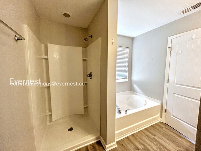 Building Photo - 345 Westridge Cir