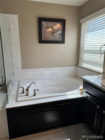 Building Photo - 10522 Sierra Ridge Dr