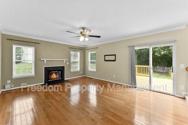 Building Photo - 9140 Worthington Dr