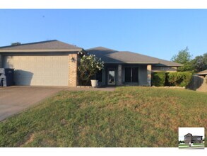 Building Photo - 924 Northern Dancer Dr