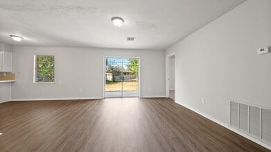 Building Photo - 406 Pamela Dr