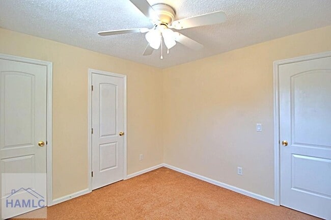 Building Photo - 664 Windward Dr