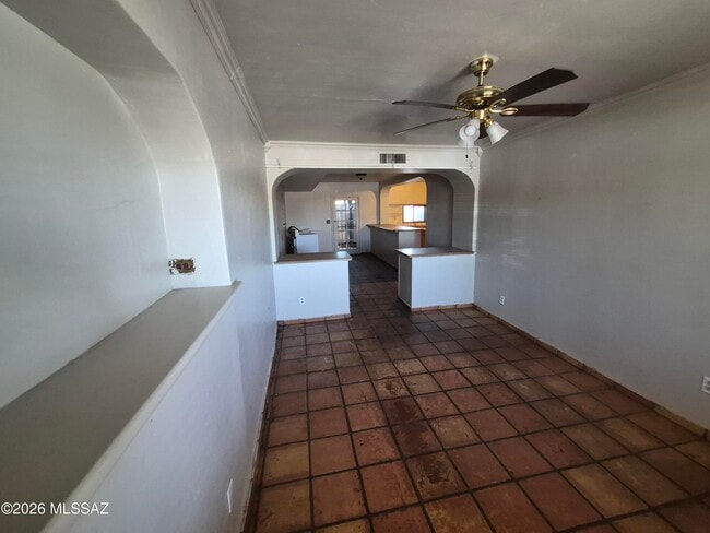 Building Photo - 320 E 29th St