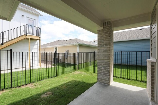 Building Photo - 8108 Ausblick Ave