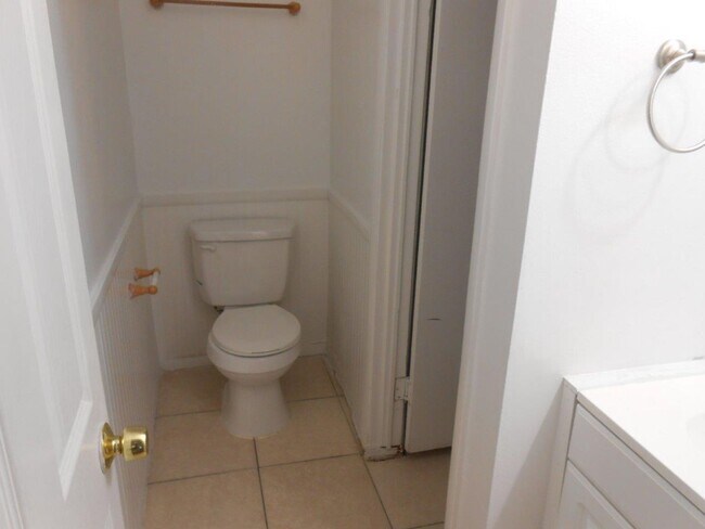 Building Photo - 6671 Bubbling Brook Dr