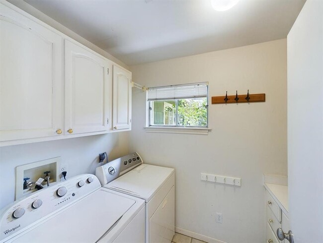 Building Photo - 4031 Whitman St
