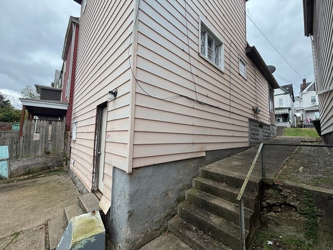 Building Photo - COMING SOON! This is a Lease-to-Own – Not ...