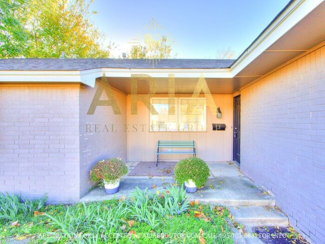 Building Photo - Cozy & Cute 3 bed/1.5 bath Single Family H...