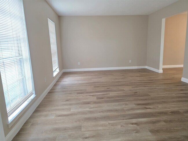 Building Photo - 11350 Raven View Dr