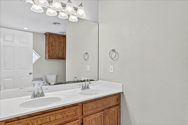 Building Photo - 6325 Oso Pkwy