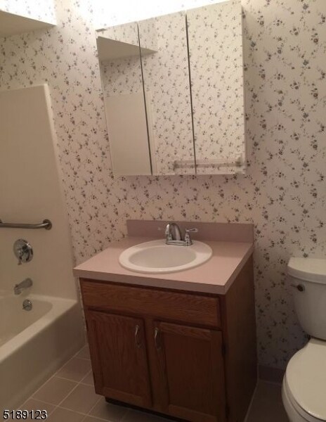 Building Photo - 2 Richmond Rd