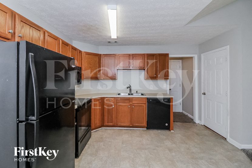 Building Photo - 116 Cobblestone Dr