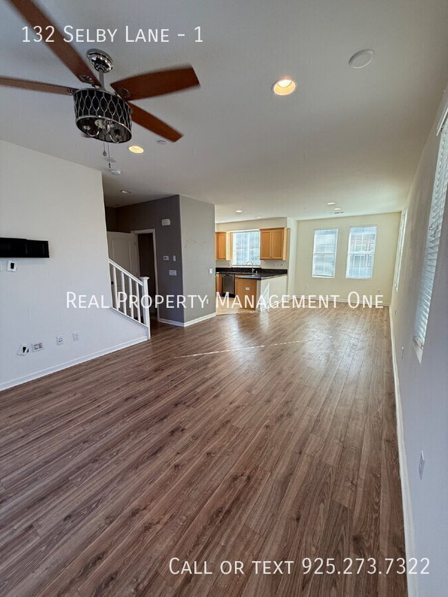 Building Photo - 132 Selby Lane