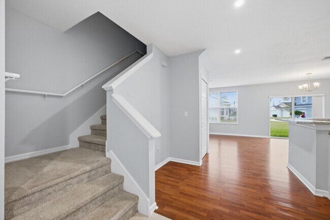 Building Photo - 6407 Barksdale Way