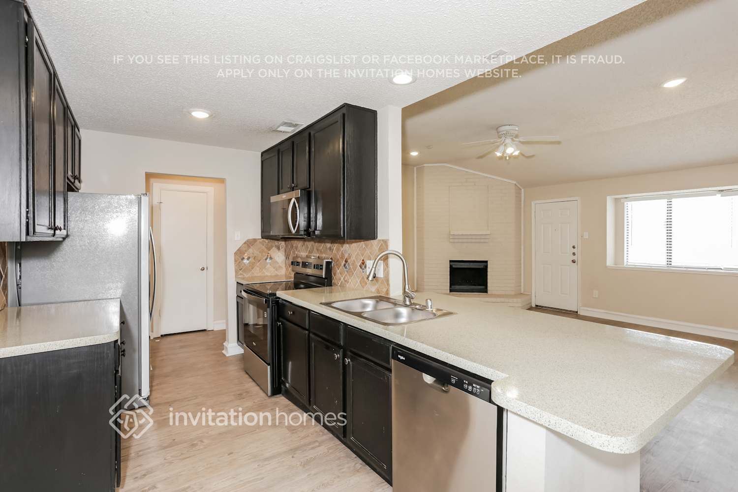 Building Photo - 2665 Claremont Dr