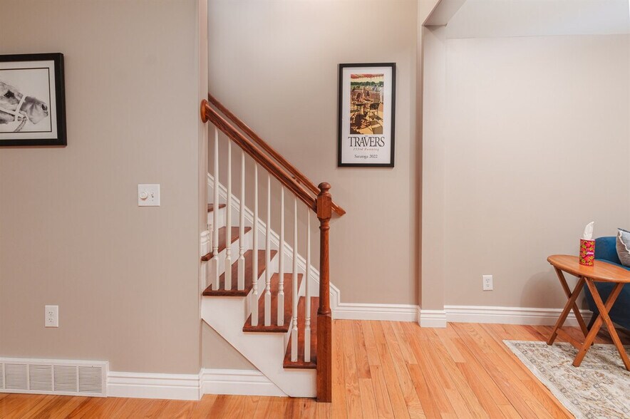 Building Photo - 17 S Franklin St