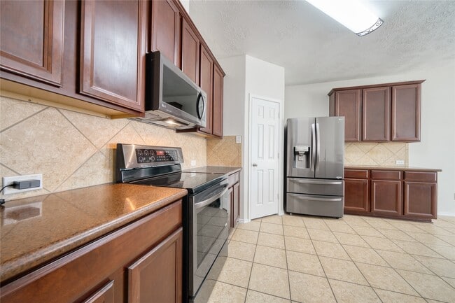 Building Photo - 1730 S Diamondhead Blvd