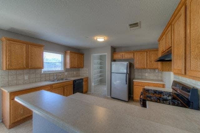 Building Photo - 572 Woodsorrel Way