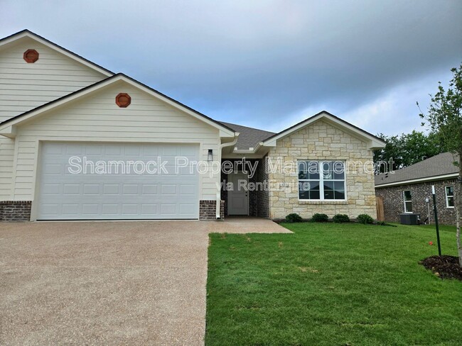 Primary Photo - 127 Windmill Wy