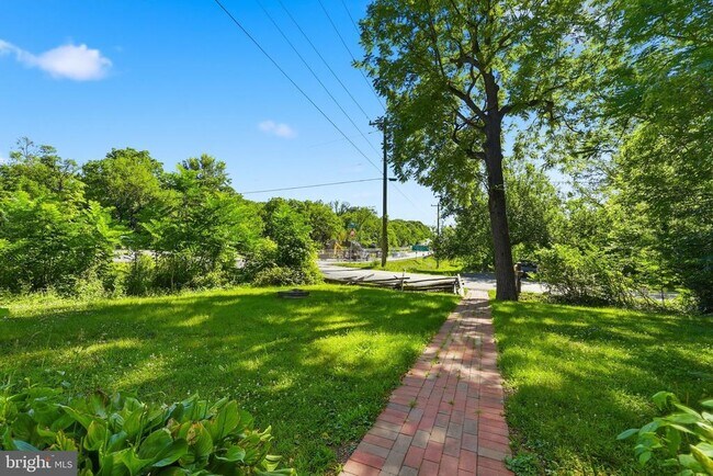 Building Photo - 8200 Buckland Mill Rd
