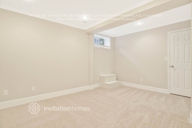 Building Photo - 2978 Bancroft Glen