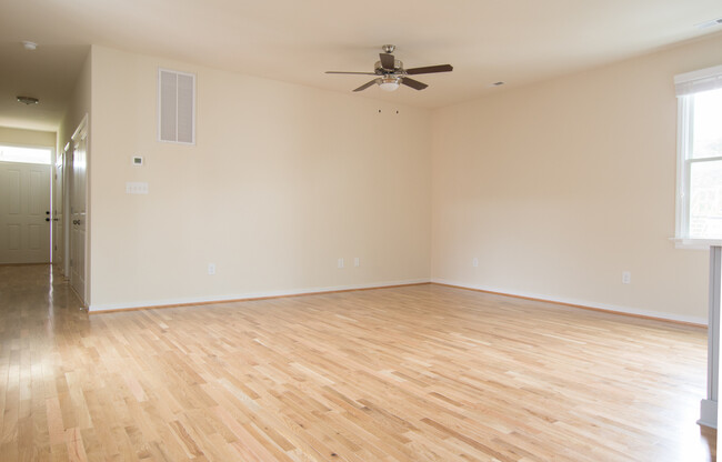 Building Photo - 2310 Venable St