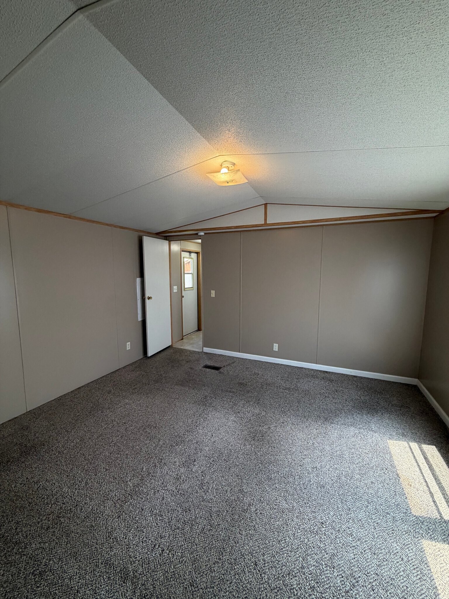 Building Photo - 16 Tylers Cookie Ln