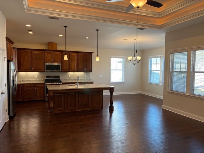 Building Photo - 5081 Bird Nest Trl