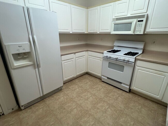 Building Photo - Summerlin Condo