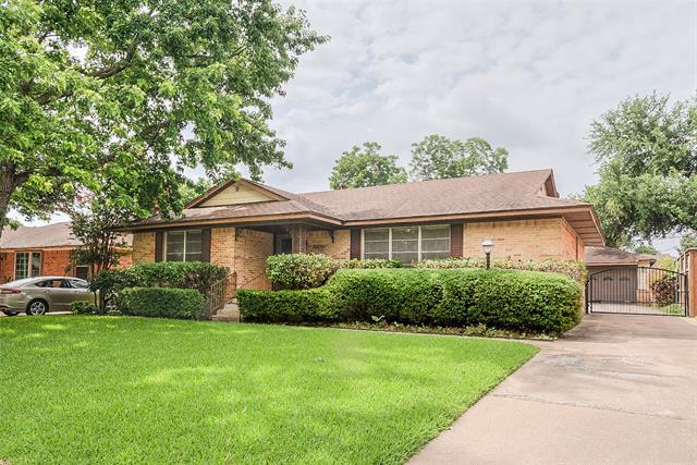 Primary Photo - 10626 Longmeadow Dr