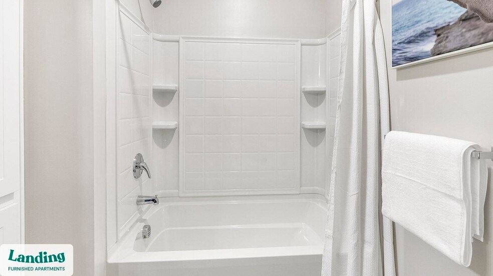 Building Photo - 556 Martin Rd SW