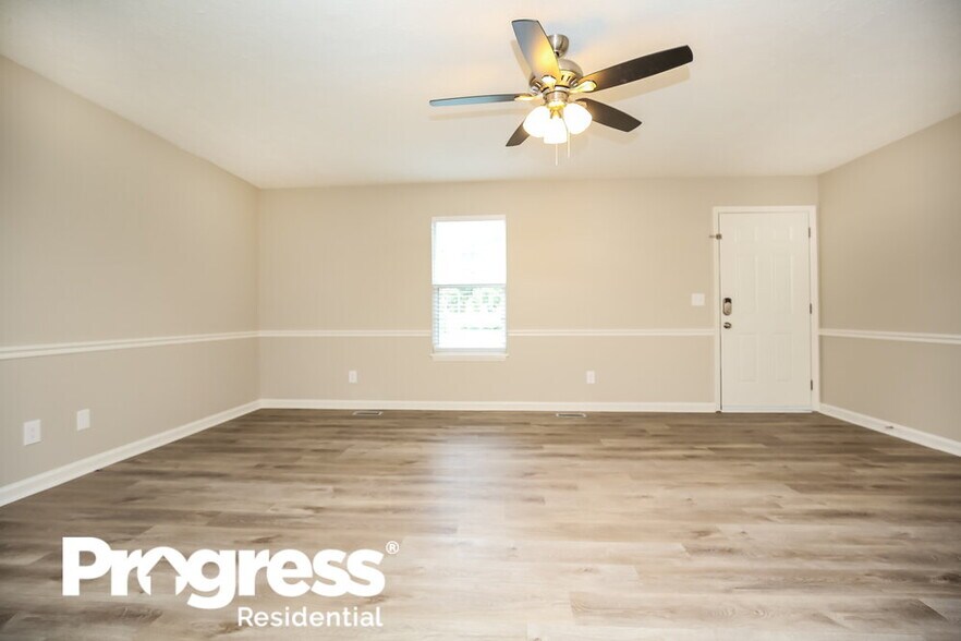Building Photo - 2525 Tiffany Ct