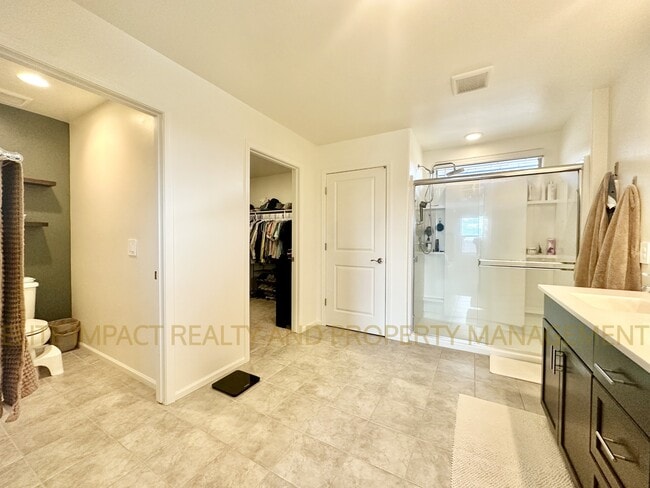 Building Photo - 7755 S Via Casa De Campo