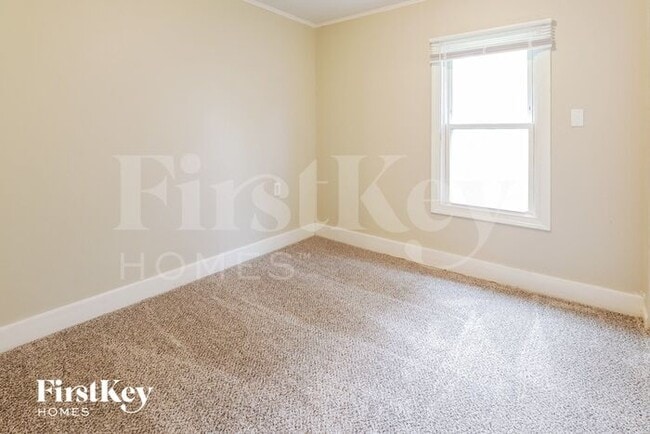 Building Photo - 1146 McMillen Ave