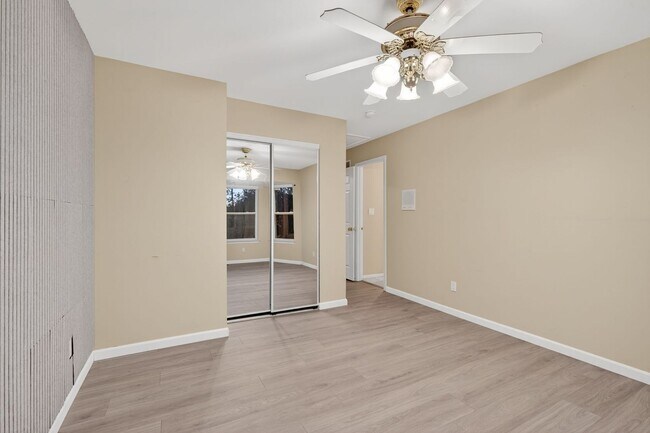 Building Photo - Stunning 4,166 Sq. Ft. Home in Westridge O...