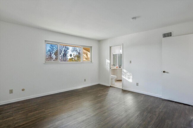 Building Photo - 5901 Casa Alegre