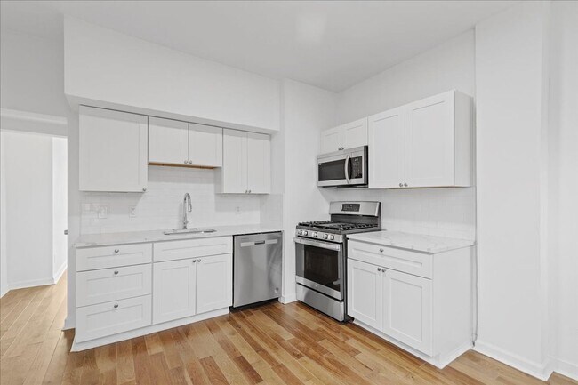 Building Photo - The B Street Flats – Modern Living in Pitt...