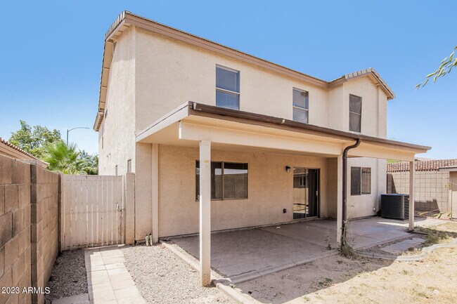 Building Photo - 12846 W Roanoke Ave