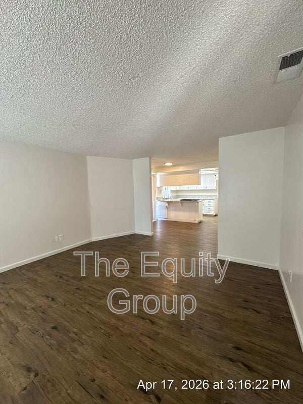Building Photo - 312 1/2 N Park Street