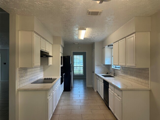 Building Photo - 2934 Poplar Creek Ln