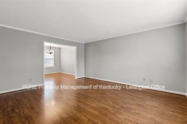 Building Photo - 872 Burkewood Dr