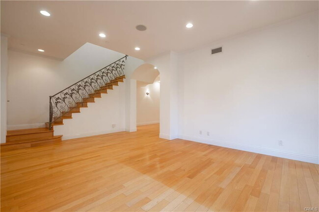 Building Photo - 2753 Piedmont Ave
