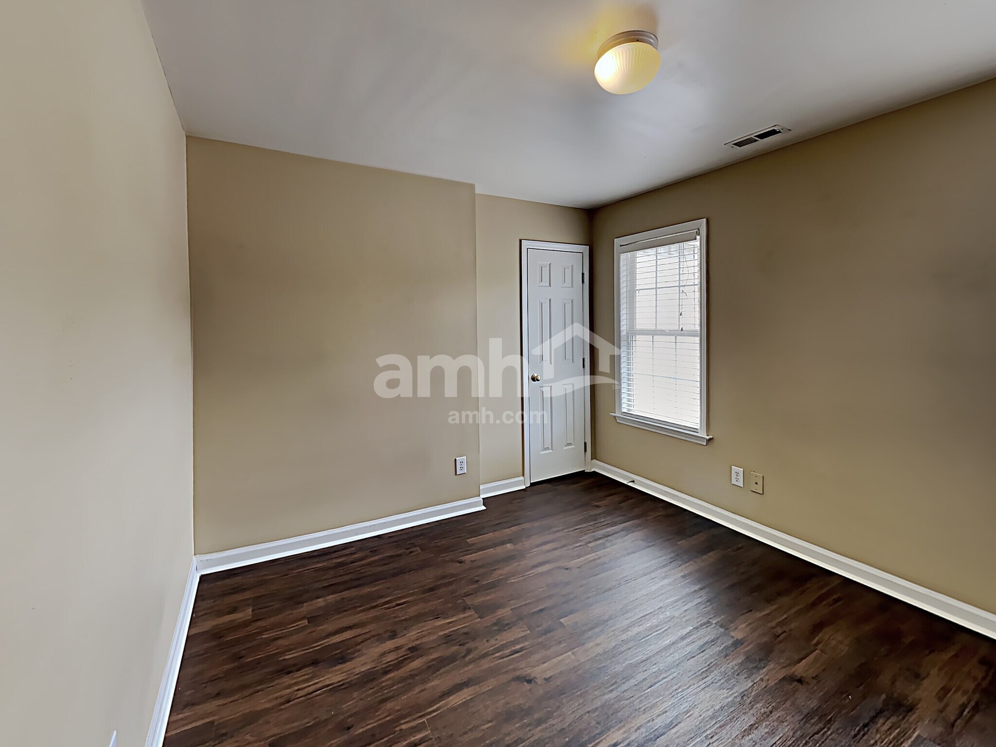 Building Photo - 100 Arbor Wynds Ct