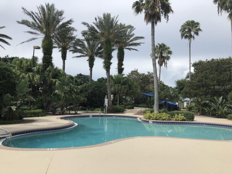 Building Photo - 7360 Westpointe Blvd