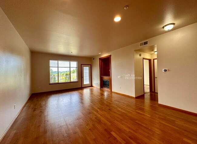 Building Photo - 1850 SW Scenic Heights St